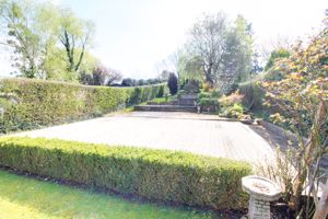 Photo 25- click for photo gallery